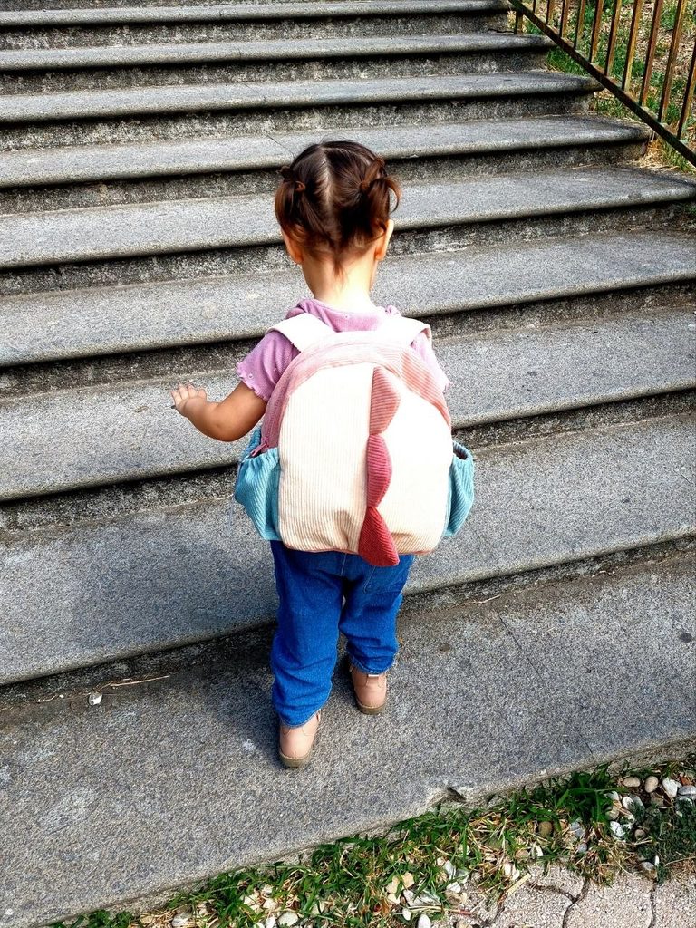 Zainetto Waa (Dino) fatto a mano - dettaglio